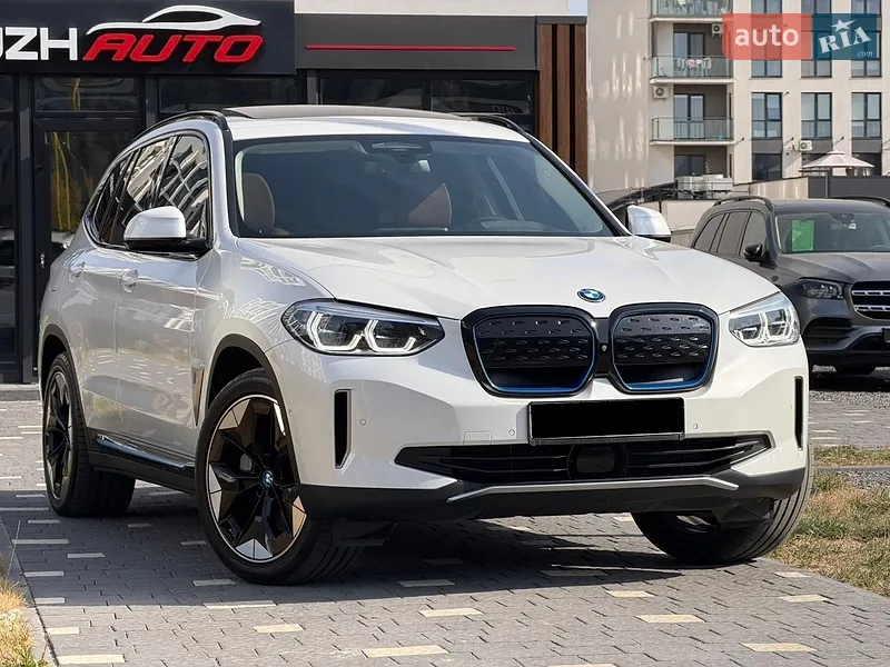 BMW iX3 2021