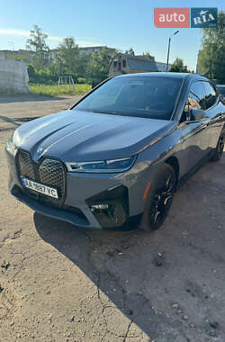 BMW iX  2022