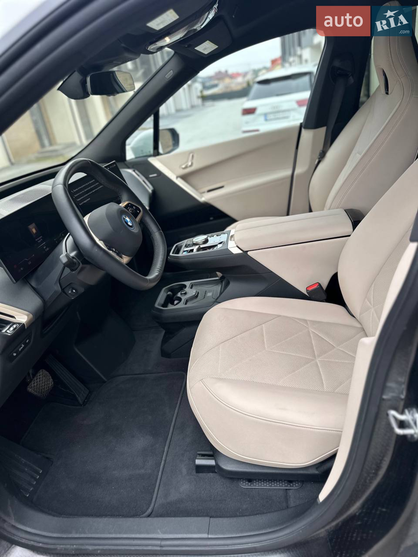 BMW iX 2024 VIN WB523CF06RCR65641 фото оголошення 23 з 36