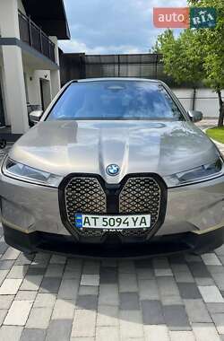 BMW iX  2023