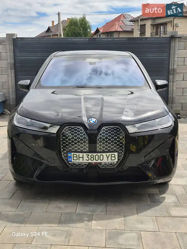 BMW iX 2023