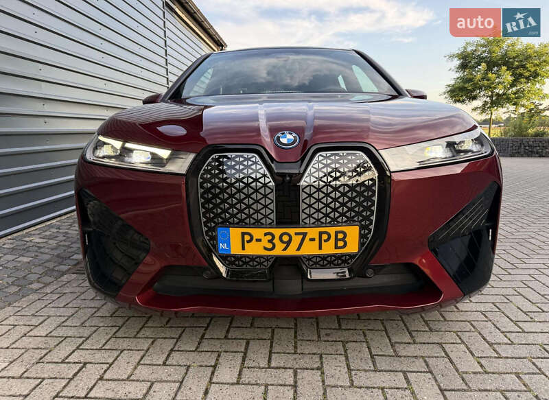 Внедорожник / Кроссовер BMW iX 2022 в Нововолынске