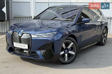 BMW iX  2021