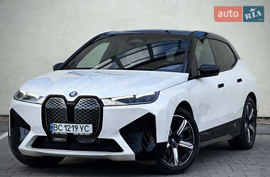 BMW iX  2021