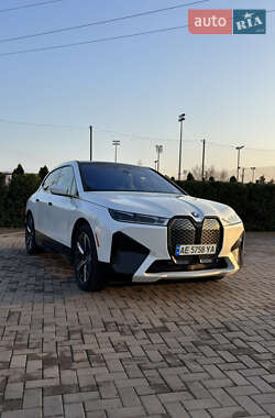 BMW iX  2022