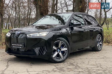 BMW iX  2024