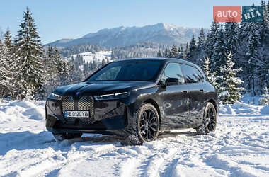 BMW iX  2022