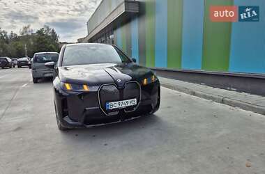BMW iX  2025