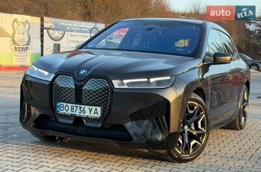 BMW iX  2023