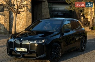 BMW iX 2025