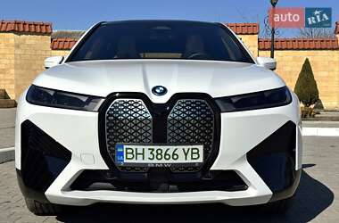 BMW iX  2024
