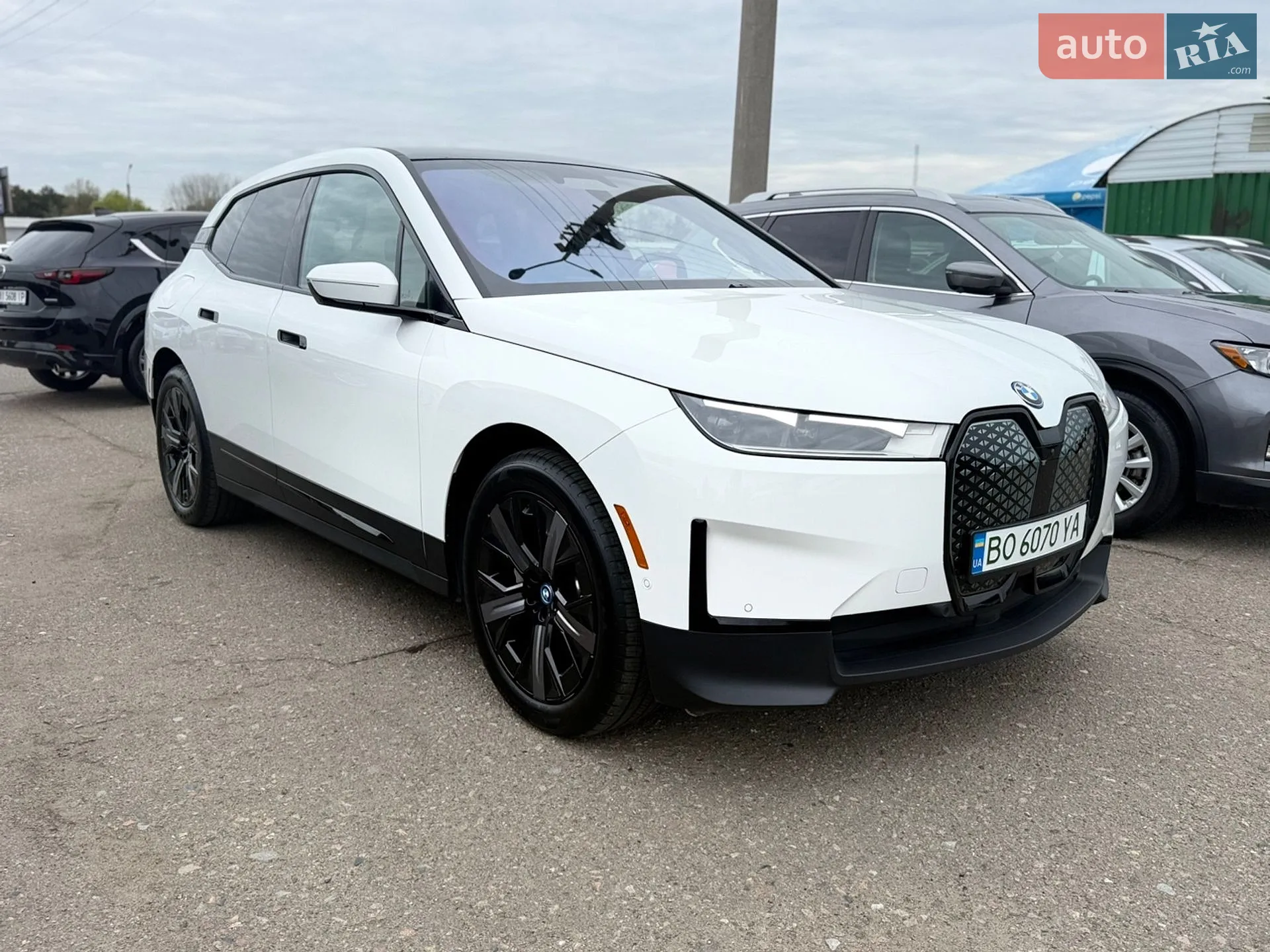 BMW iX 2024 VIN WB523CF06RCR65641 фото оголошення 4 з 36