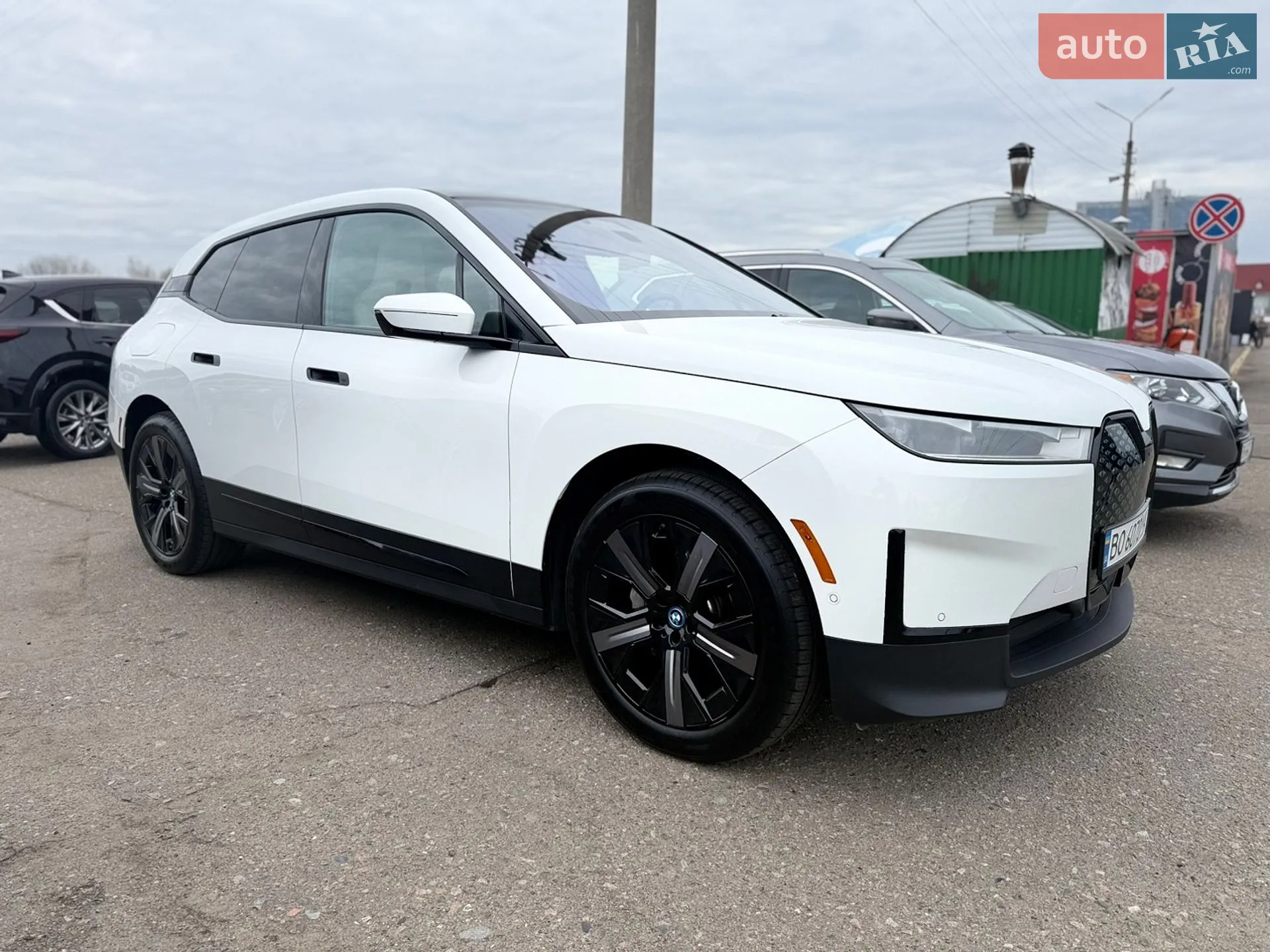 BMW iX 2024 VIN WB523CF06RCR65641 фото оголошення 7 з 36