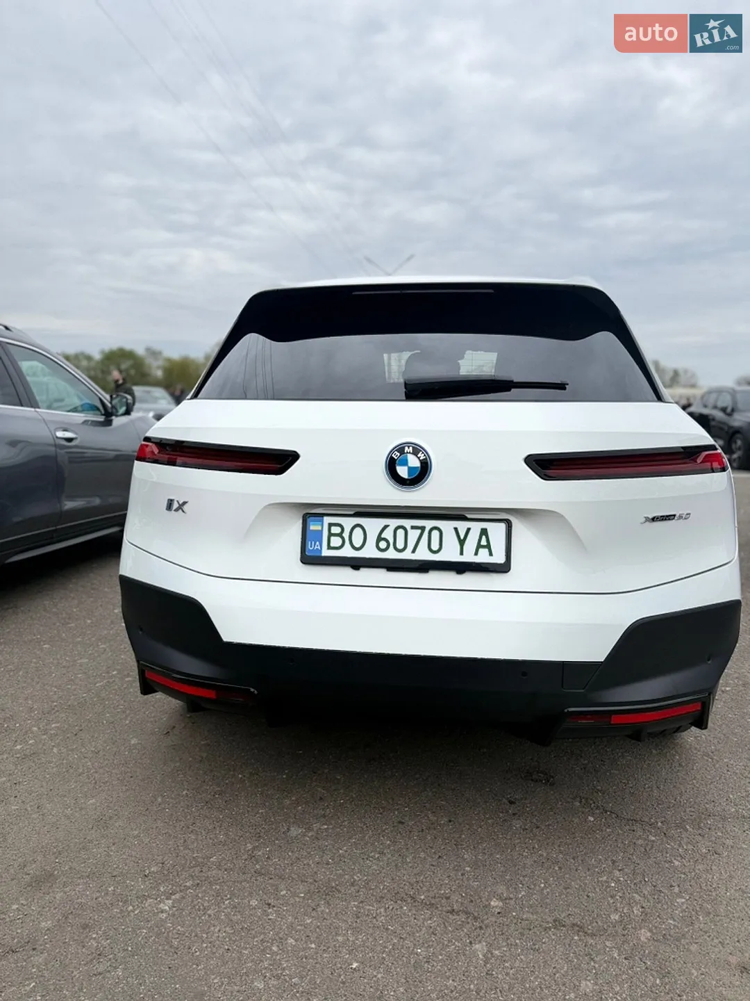 BMW iX 2024 VIN WB523CF06RCR65641 фото оголошення 14 з 36