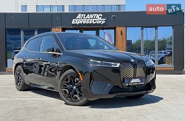 BMW iX  2023