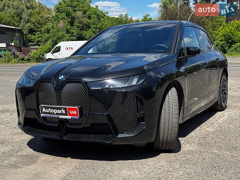 BMW iX 2025