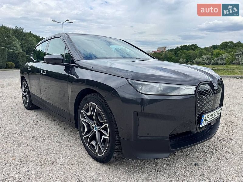 BMW iX 2021