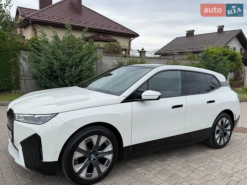 BMW iX 2023