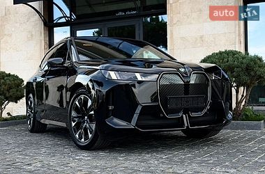 BMW iX  2025