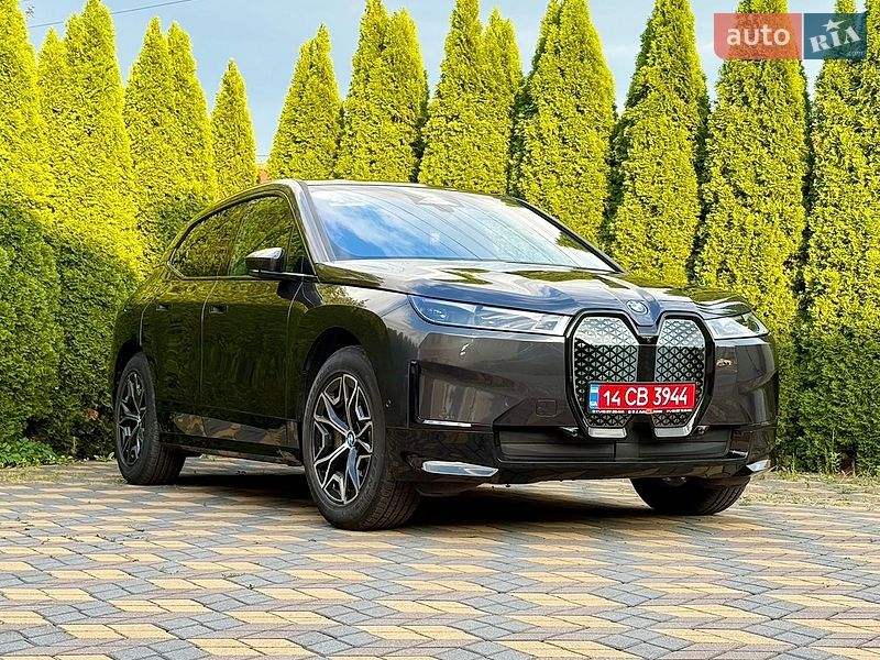 BMW iX 2023