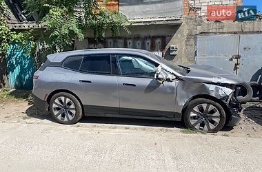 BMW iX  2024