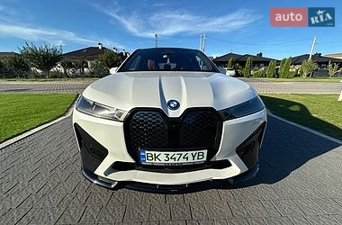 BMW iX  2022