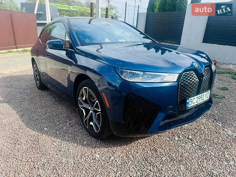 BMW iX 2023