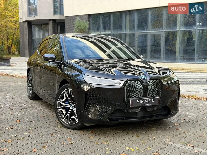 BMW iX