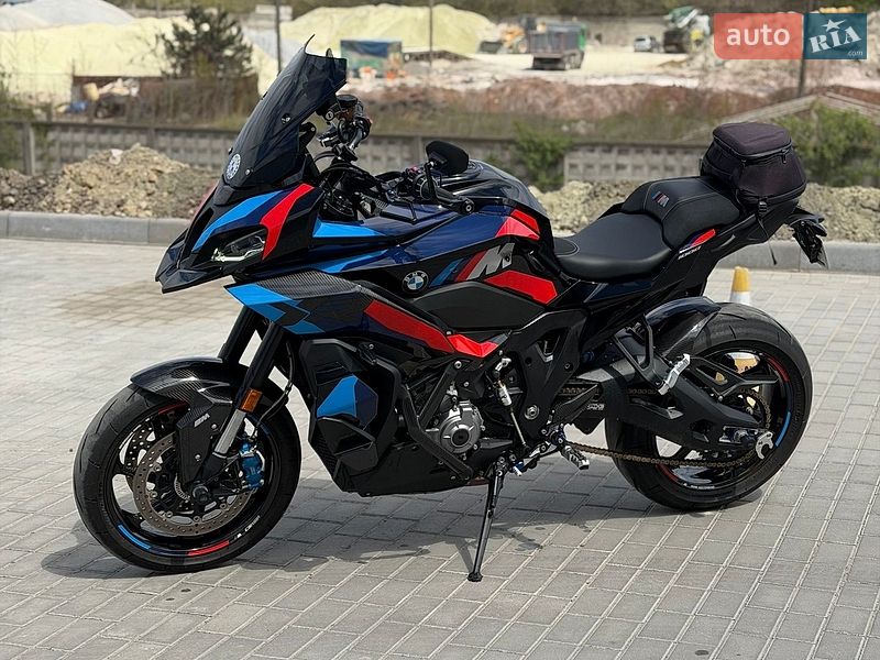 Мото BMW M 1000XR