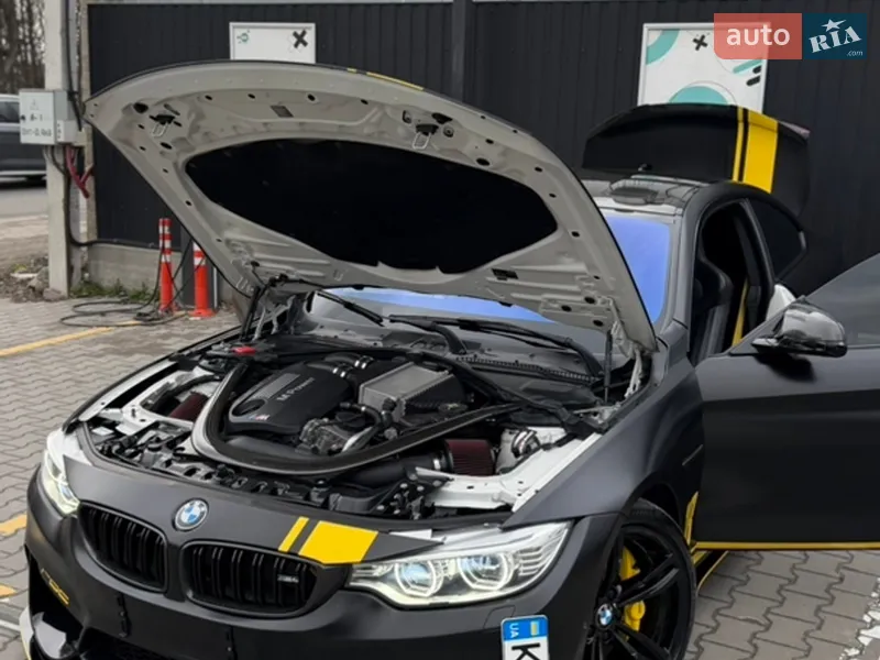 BMW M4 2015