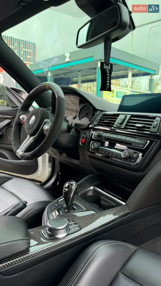 2015 BMW M4 - мініатюра 2