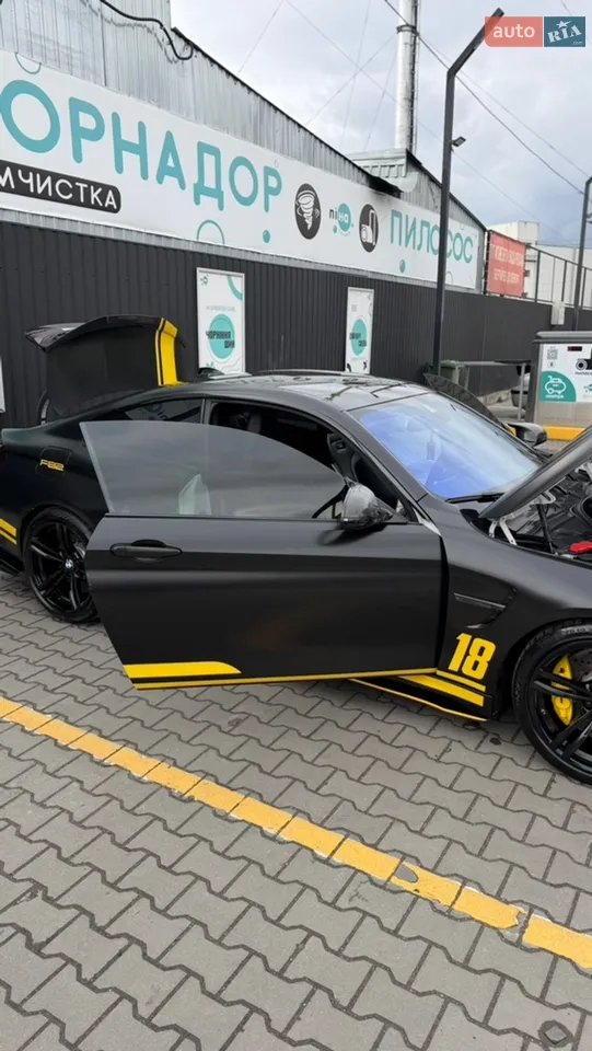 2015 BMW M4 - мініатюра 4