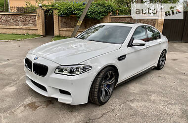 BMW M5  2014