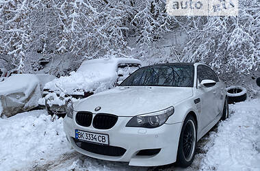 BMW M5  2006