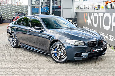 BMW M5 Individual 2012