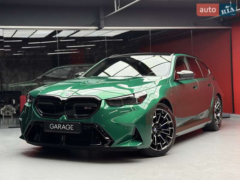Універсал BMW M5