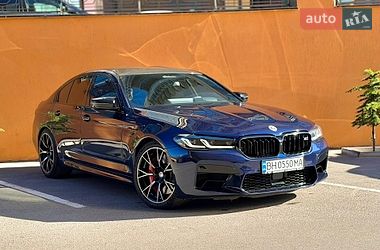 BMW M5  2022