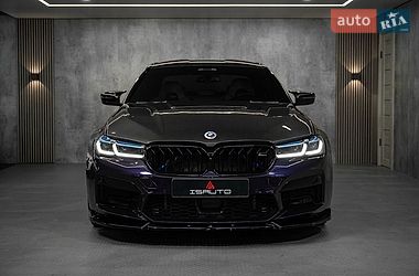 Седан BMW M5 2023 в Одесі