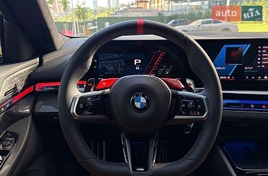 Седан BMW M5 2025 в Киеве