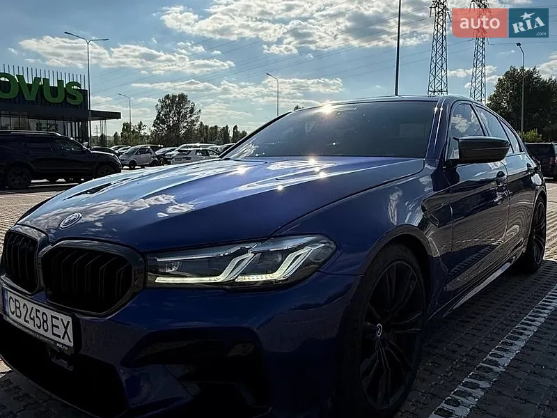 BMW M5 2022