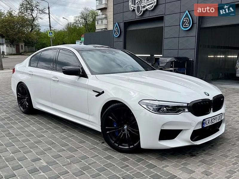 BMW M5