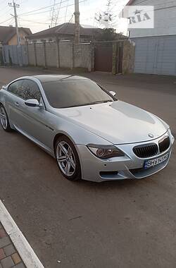 BMW M6  2005