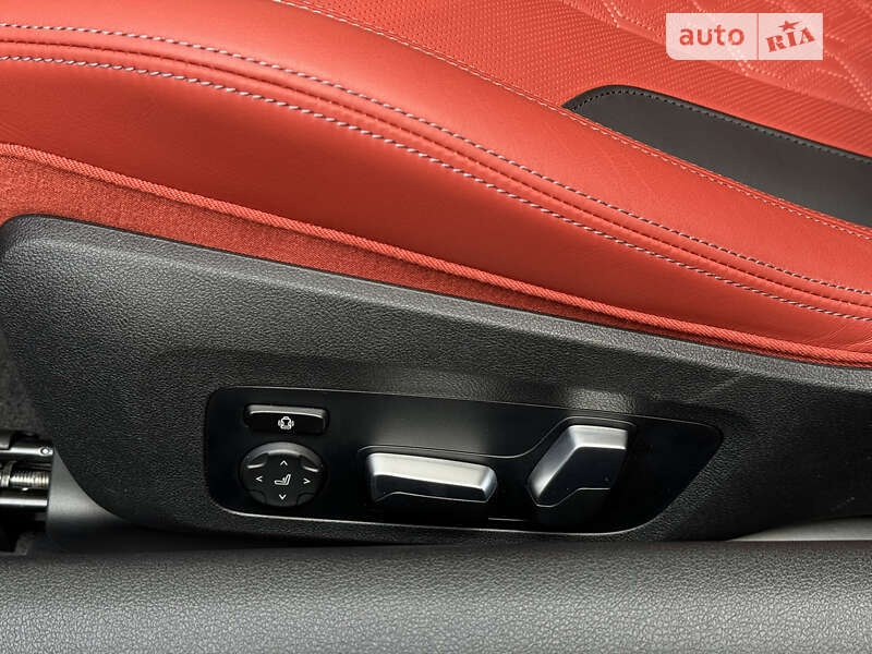 Купе BMW M8 2022 в Києві фото 11 Купе BMW M8 2022 в Києві