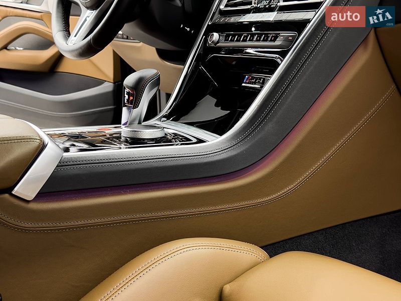 Купе BMW M8 2023 в Киеве