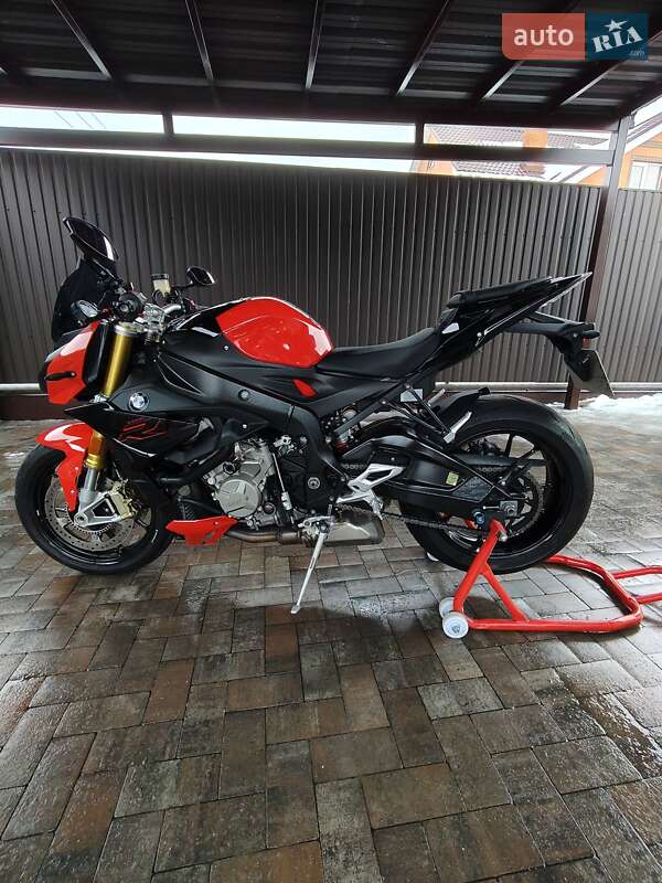 BMW S 1000R