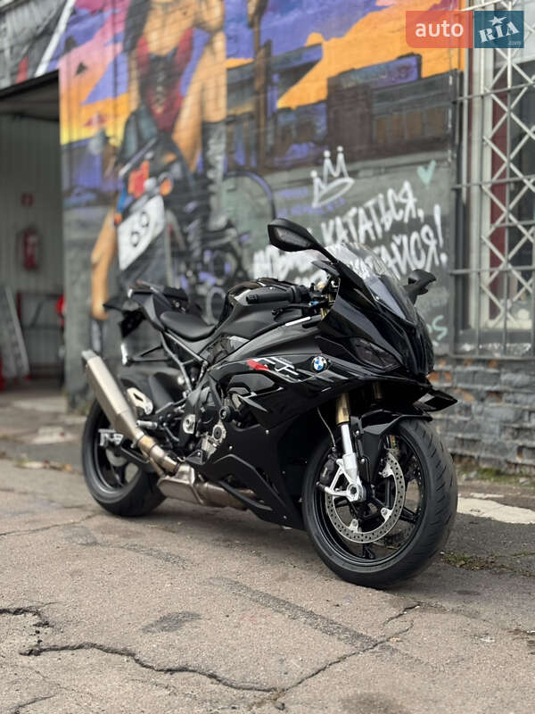 BMW S 1000RR