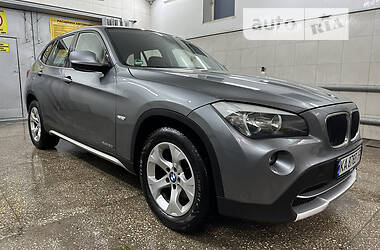 BMW X1  2012