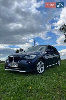BMW X1  2011