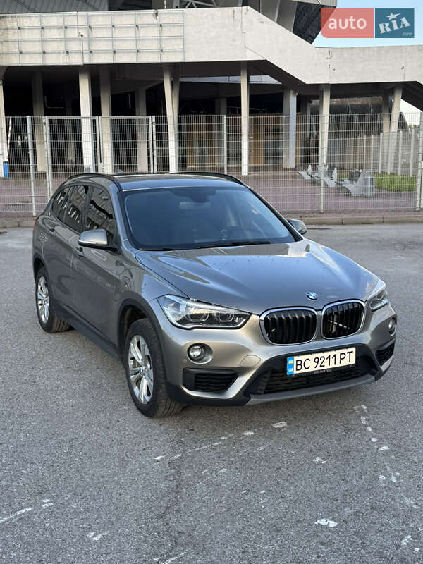 BMW X1