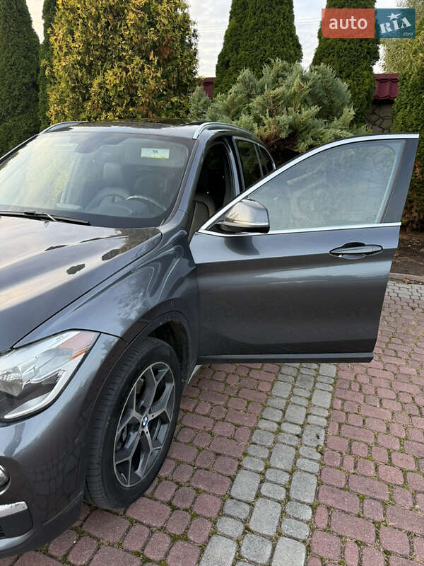 BMW X1